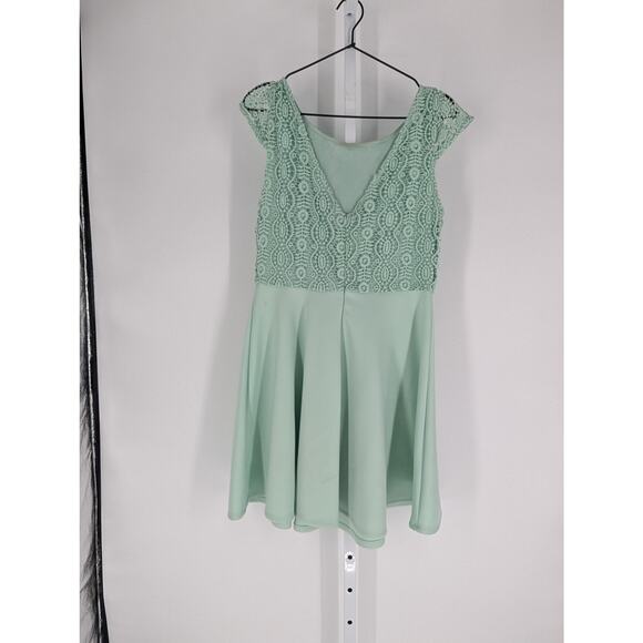 Francescas Women Sz L Knee Length Cap Sleeve Dress Light Teal Crochet Top A Line - Picture 2 of 6